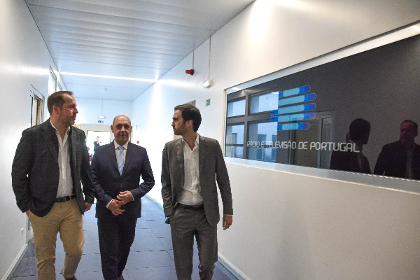 Deputados do PS eleitos pelo Porto visitam RTP Porto
