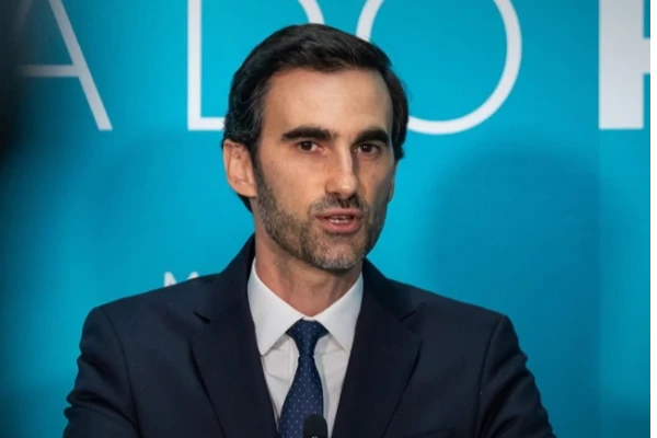 Entrevista «O Sofá no Parlamento» do Observador